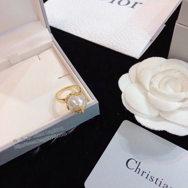 Dior飾品 迪奧經典熱銷款大珍珠金色戒指  zgd1439